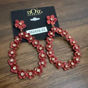 nOir Jewelry Ruby Floral Hoop Earrings‎